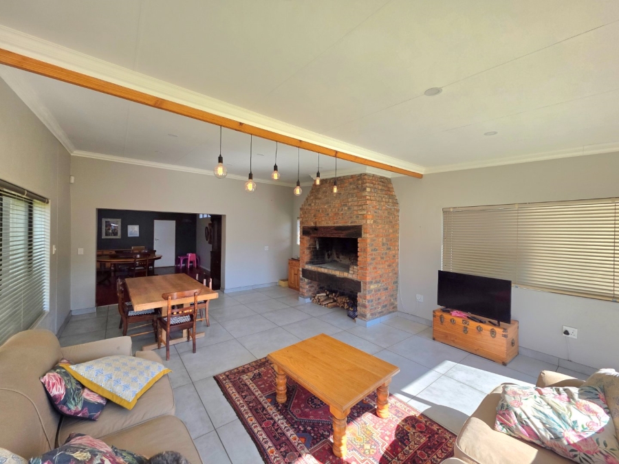 5 Bedroom Property for Sale in Eureka Free State